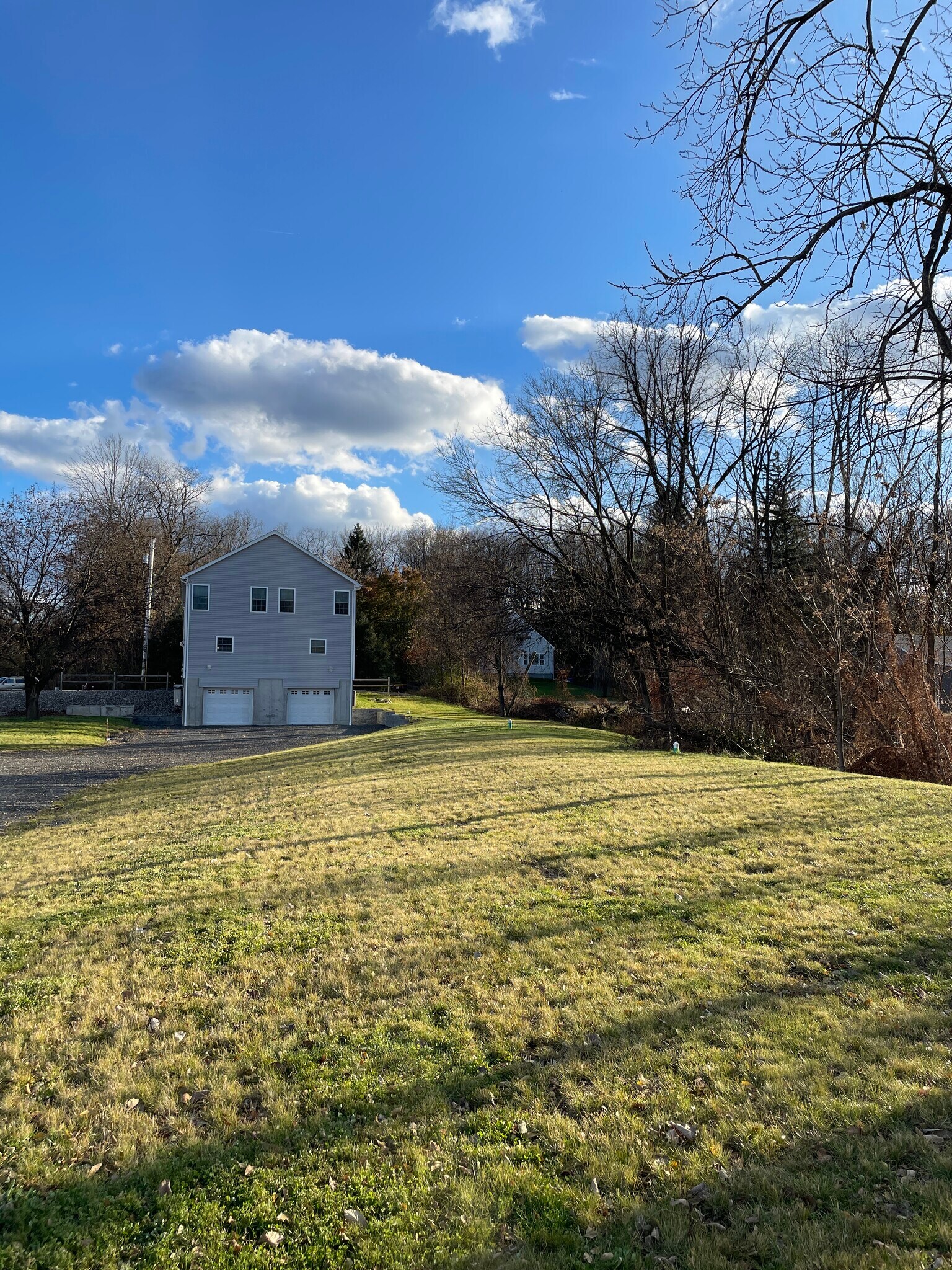 Building Photo - 4 Brozdowski Ln