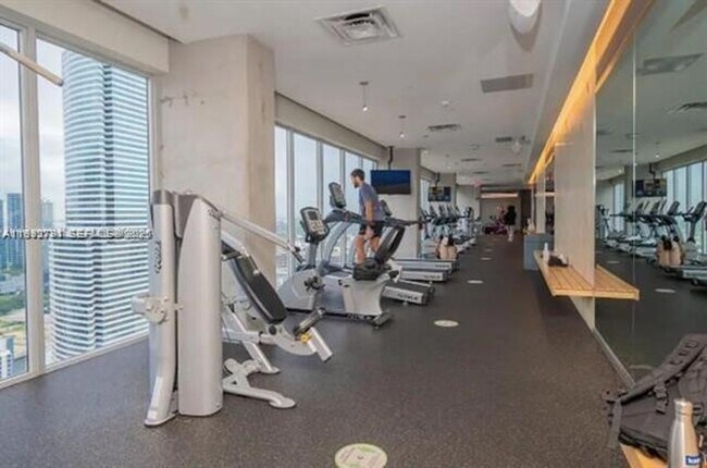 Building Photo - 151 SE 1st St