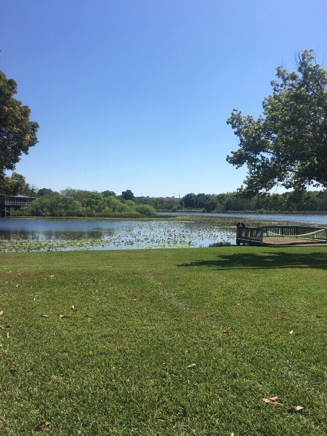 Building Photo - 2 bedroom 2 bathroom condo in Altamonte Sp...