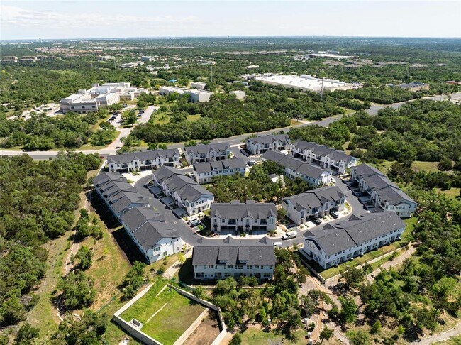 Building Photo - 12001 Vista Parke Dr