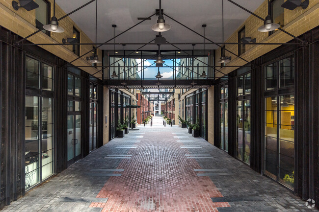 Building Photo - Union Row