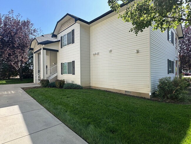 Building Photo - Corsair Lane 2