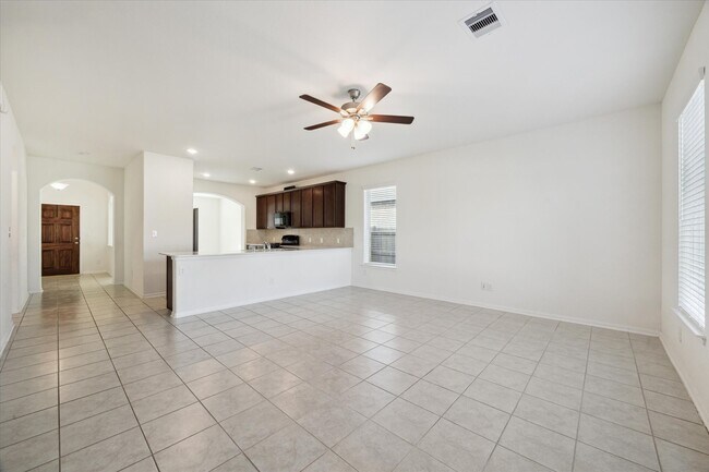 Building Photo - 2602 Ocean Key Dr