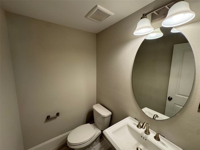 Building Photo - 6755 Highclere Manor Ln