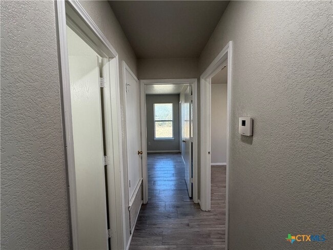 Building Photo - 1722 Aztec Trce