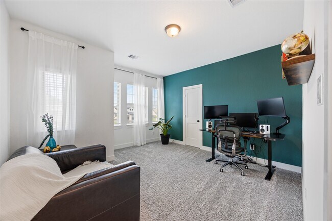 Building Photo - 10636 Wild Chives