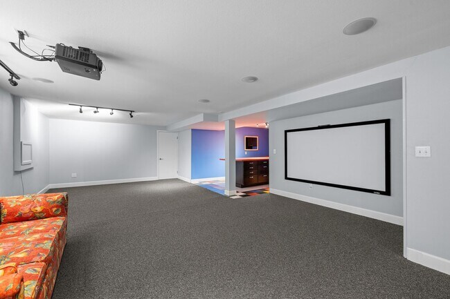 Building Photo - 2226 S Beeler Way