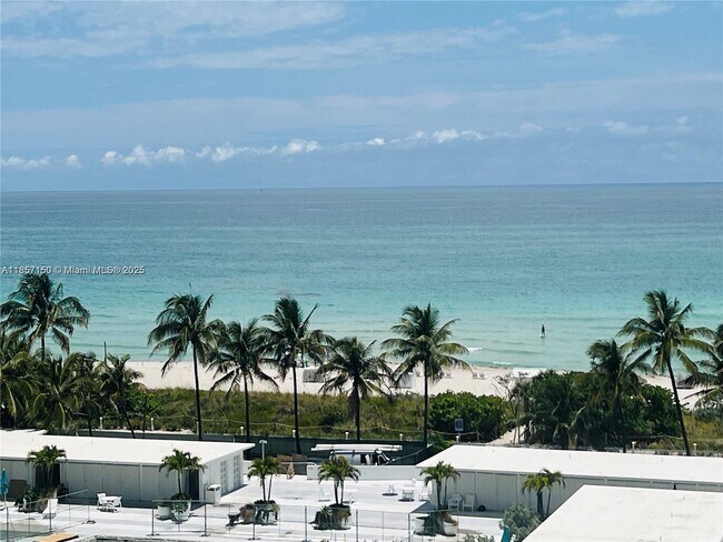 Building Photo - 5225 Collins Ave