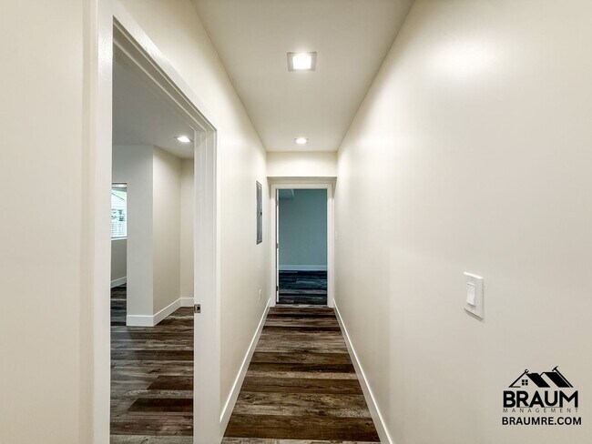 Building Photo - 1622-1624 S. CARMELINA