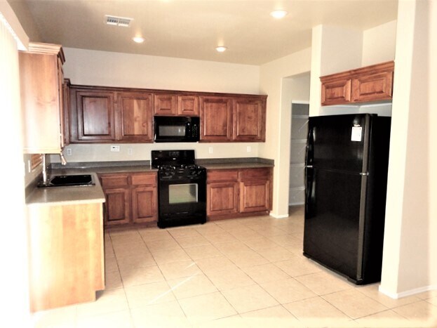 Building Photo - 7643 Dove Canyon St