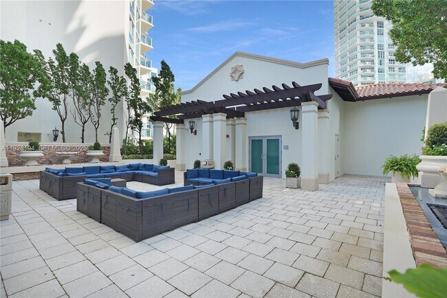 Building Photo - 250 Sunny Isles Blvd