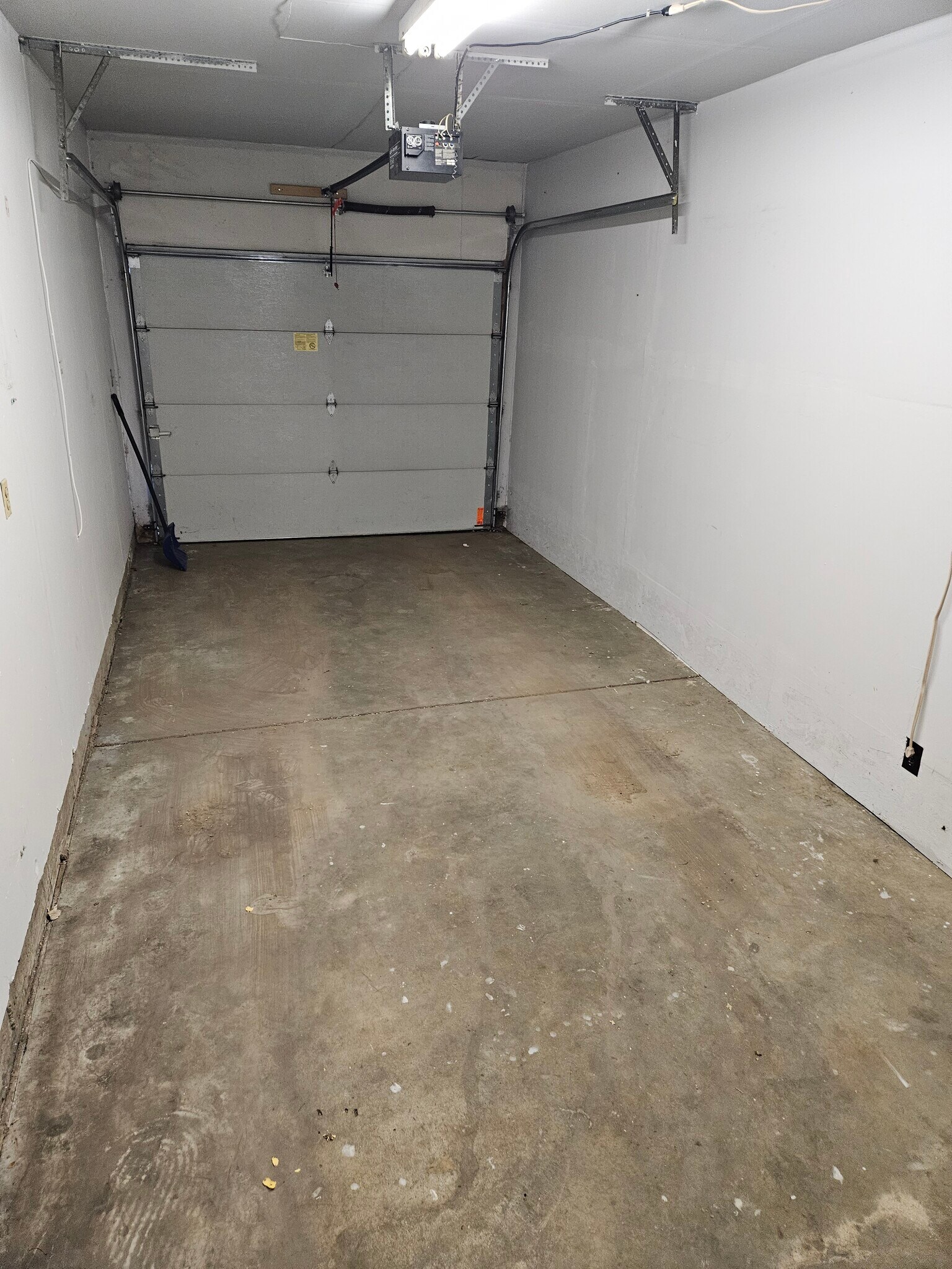 Building Photo - 10665 W Dakota Ave