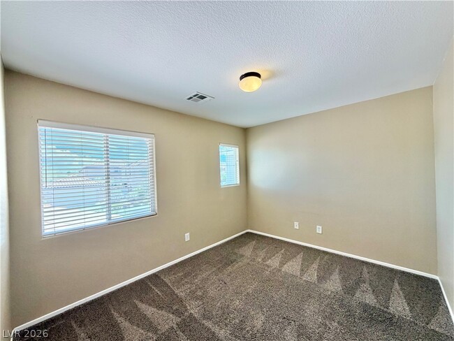 Building Photo - 11716 W Kings Arms Ln