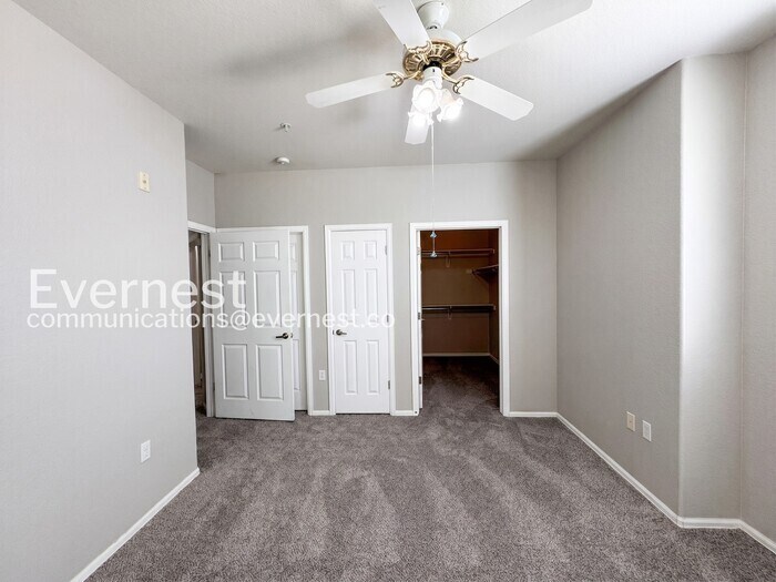 Building Photo - 2682 S Cathay Way