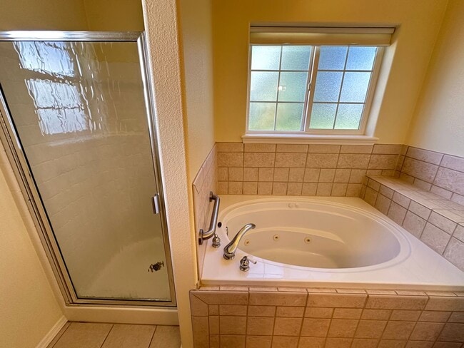 Building Photo - Coeur D'Alene Home