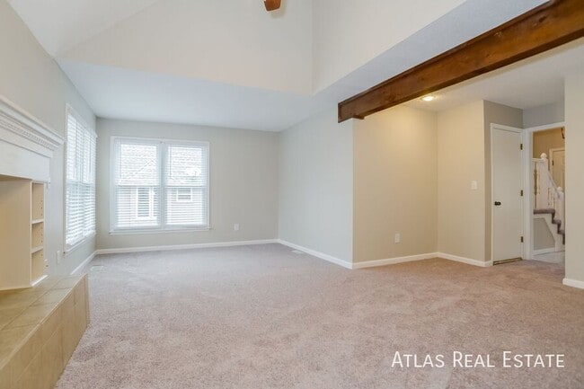 Building Photo - 9336 Greenway Ln