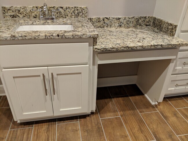 Building Photo - 4508 Washington Ave