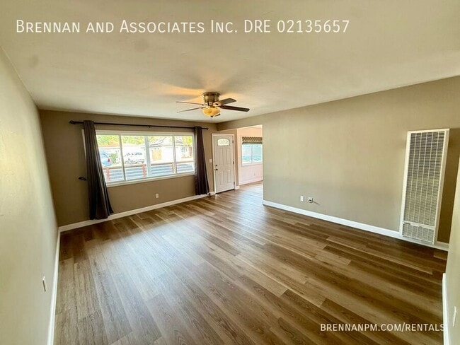 Building Photo - 1569 Parrot St