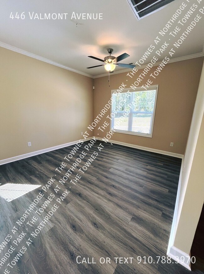 Building Photo - 446 Valmont Ave