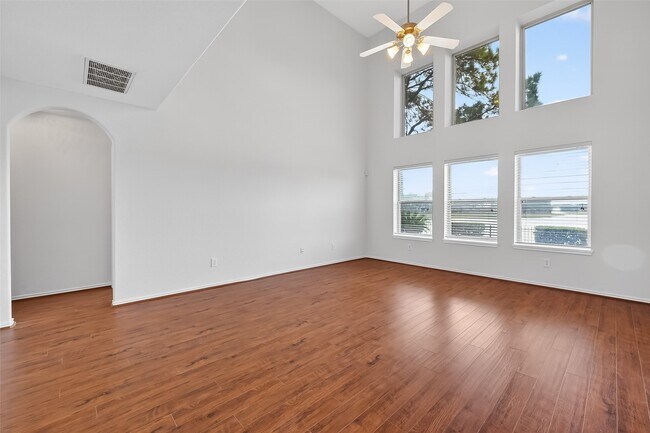 Building Photo - 11403 Ryan Manor Dr