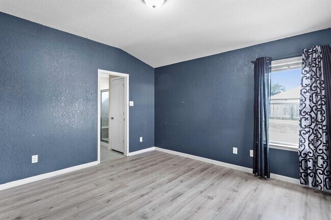 Building Photo - 1524 Wedgewood Cv