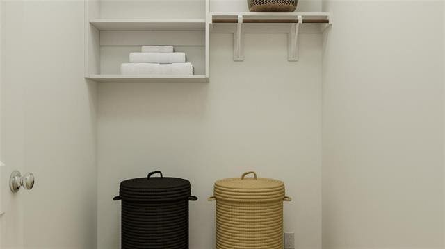 Building Photo - 2141 Donker Dr