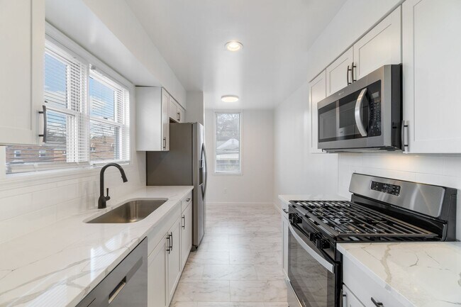 Building Photo - 4312 Lydia St