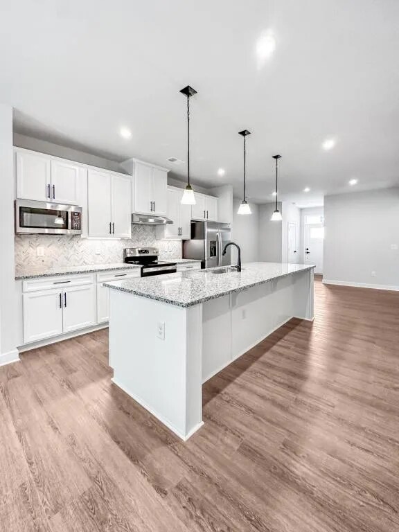 Building Photo - Galil Townhouse