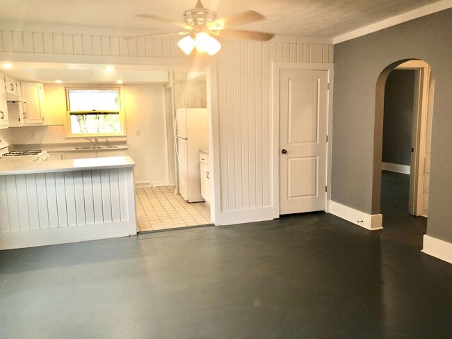 Building Photo - Charming Completely Remodeled Home!