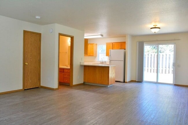 Building Photo - 20546 SW Lavender Ave