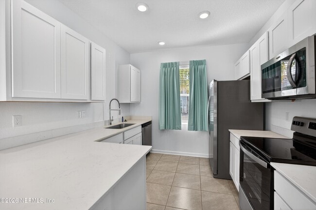 Building Photo - 125 Elmhurst Ln