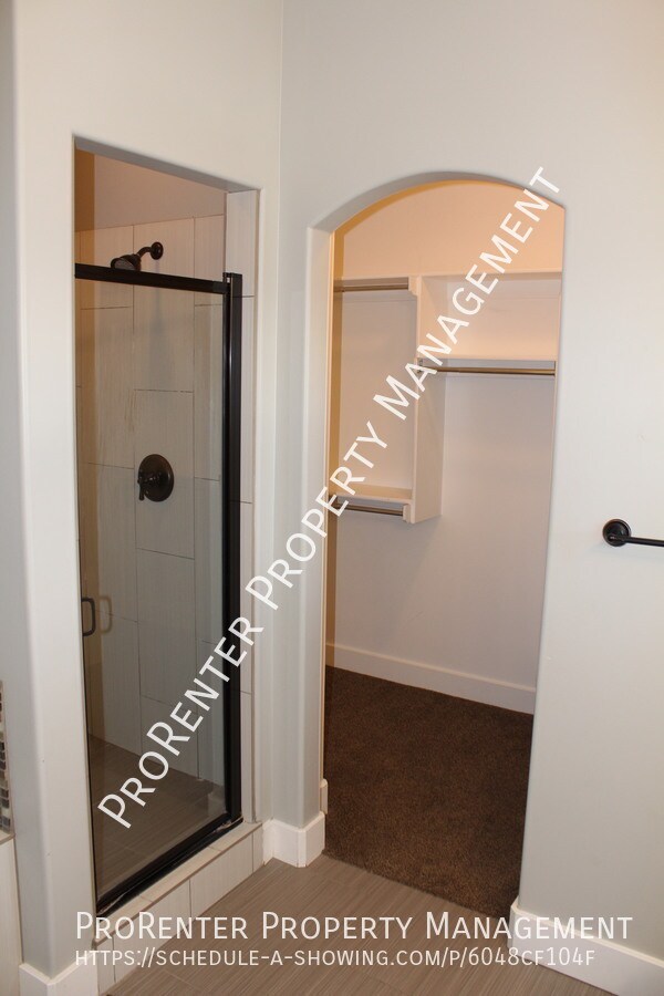 Building Photo - 3217 W 275 N
