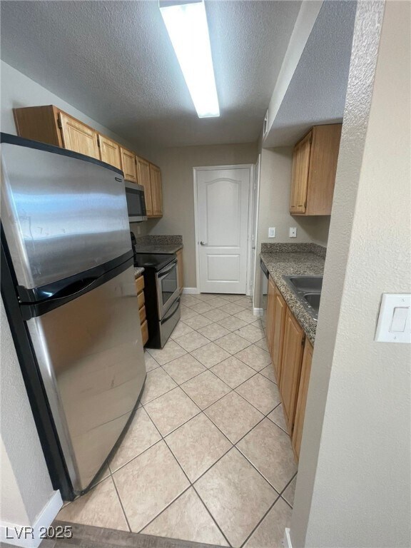 Building Photo - 5055 W Hacienda Ave