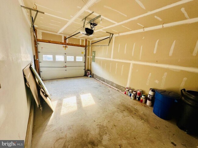 Building Photo - 4719 Ashforth Way