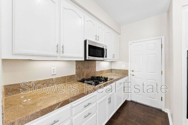 Building Photo - 137 Woodcrest Dr