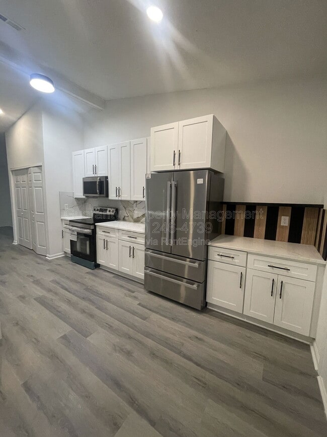 Building Photo - 8029 McGuire Dr