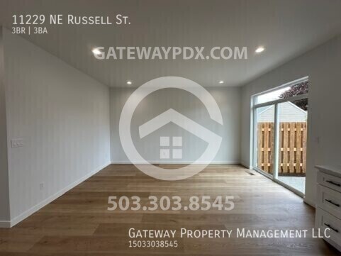 Building Photo - 11229 NE Russell St