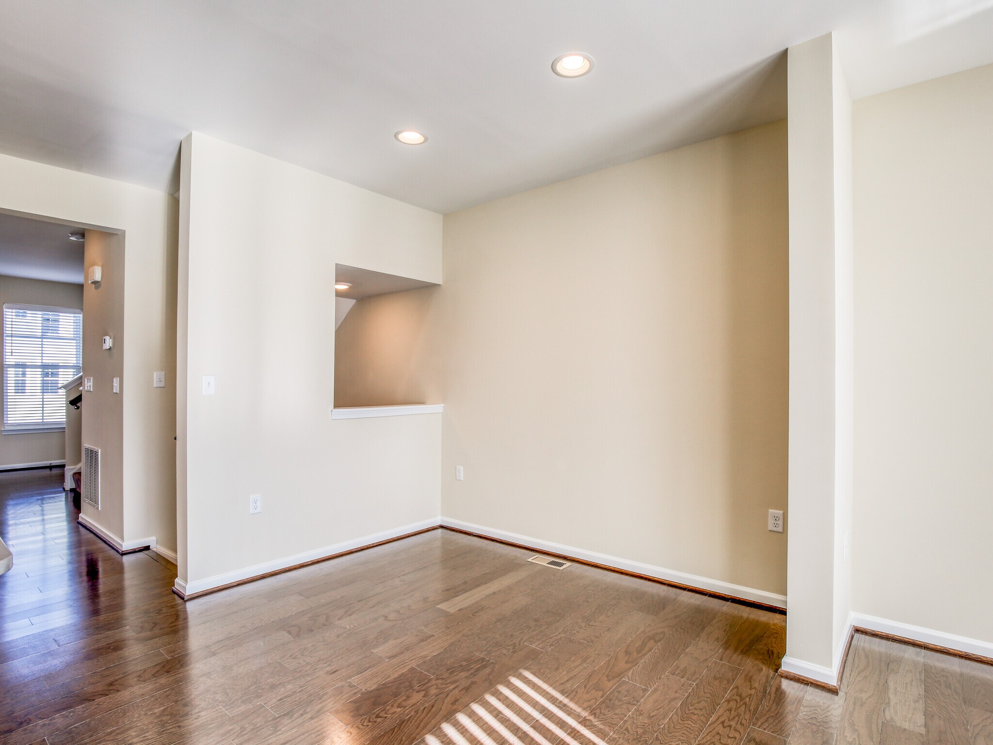 Building Photo - 107 Alderman Way