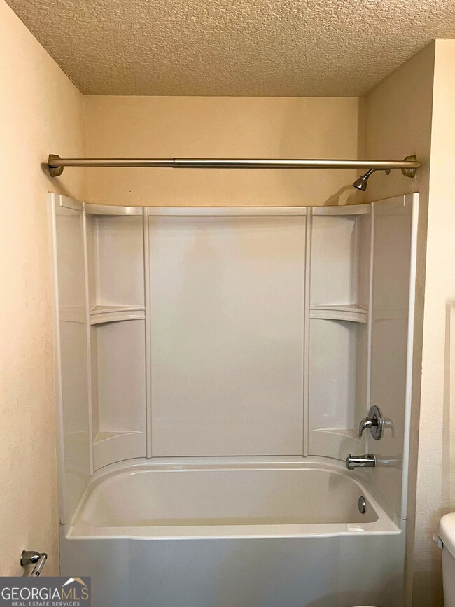 Building Photo - 232 Brooklet Cir