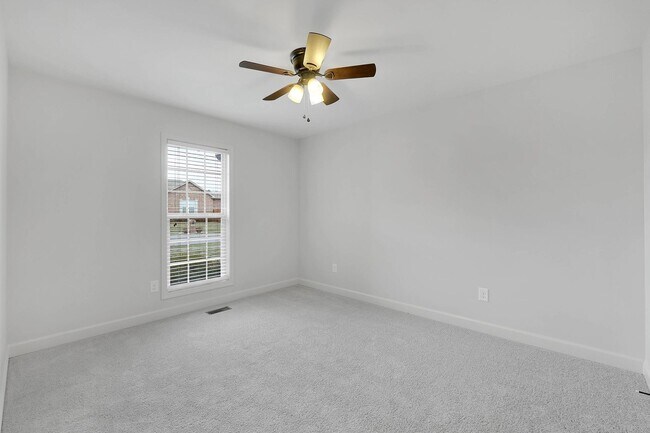Building Photo - For Lease in Gallatin Zoned Liberty Creek Schools for Middle and High school