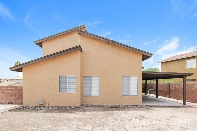 Building Photo - 2 WEEKS FREE PLUS $500 OFF RENT IF MOVED I...
