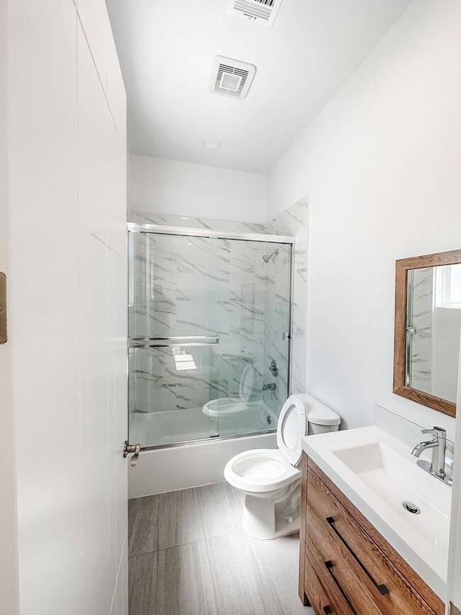 Building Photo - 3 Bed 2 Bath for rent