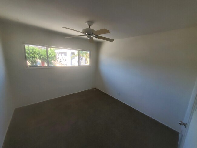 BR 1 - 1306 Manhattan Beach Blvd