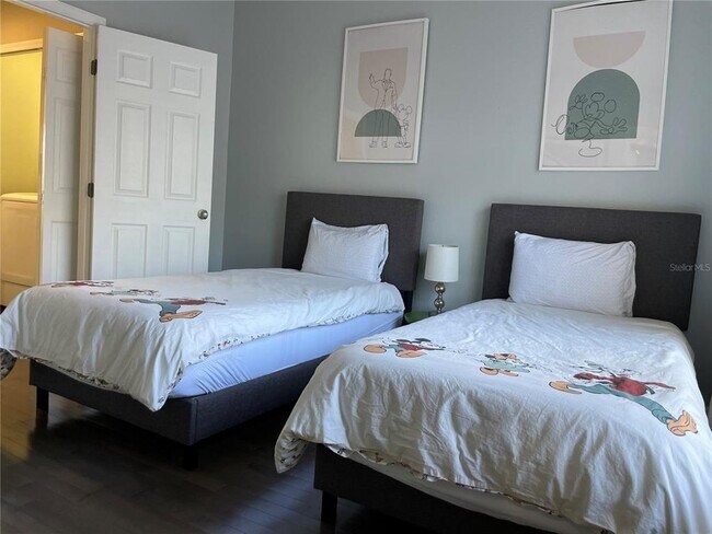 Building Photo - 12623 Langstaff Dr