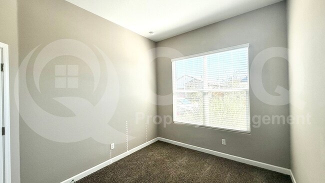 Building Photo - 40974 W Hillman Dr