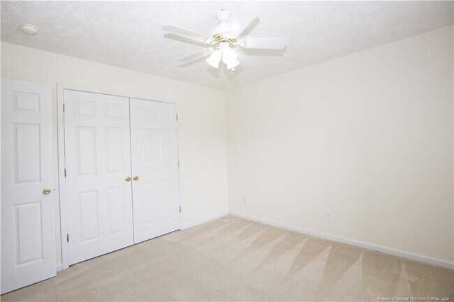 Building Photo - 106 Harvest Ln