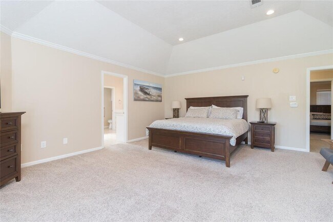 Building Photo - 4607 Breezy Point Dr