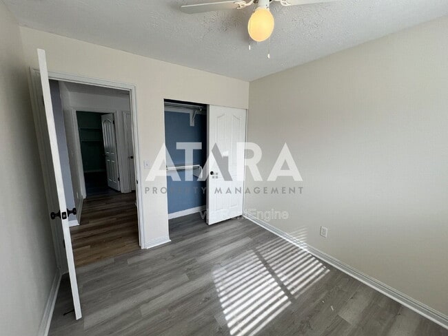 Building Photo - 1423 Salvia Pl