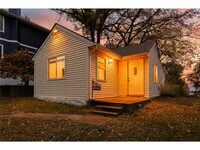 Building Photo - 2340 Ives Ln N