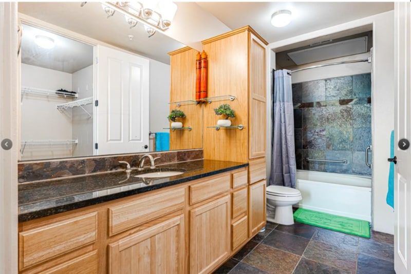 Building Photo - 1405 Vegas Verdes Dr